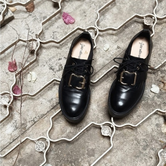 Stradivarius Black Leather Platform Shoes with Silver Buckle - Picture 1 of 11